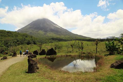 2-in-1 Hanging Bridges & Arenal Volcano Hike, Plus Lunch